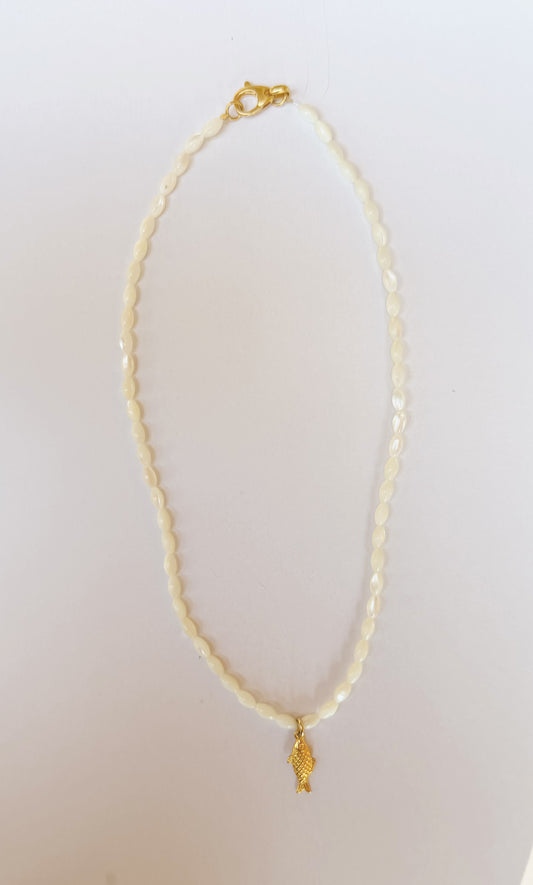 pearl guppy necklace